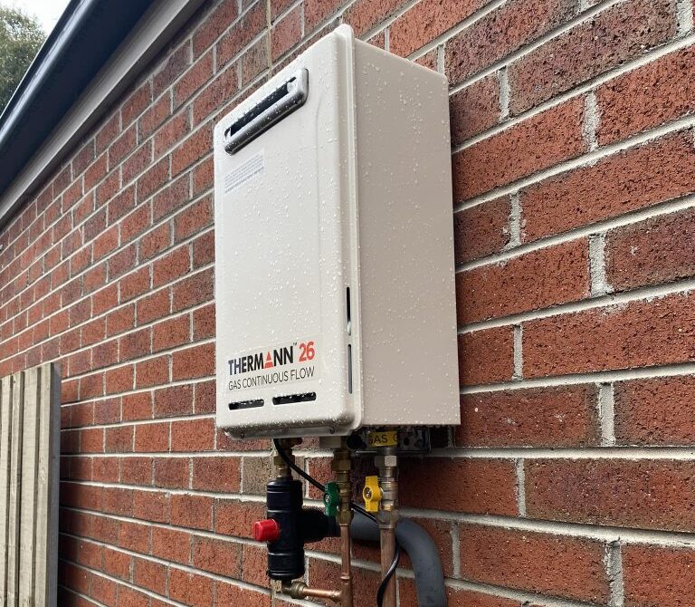 Expert hot water plumber in Geelong
